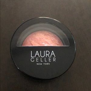 Laura Geller baked blush
